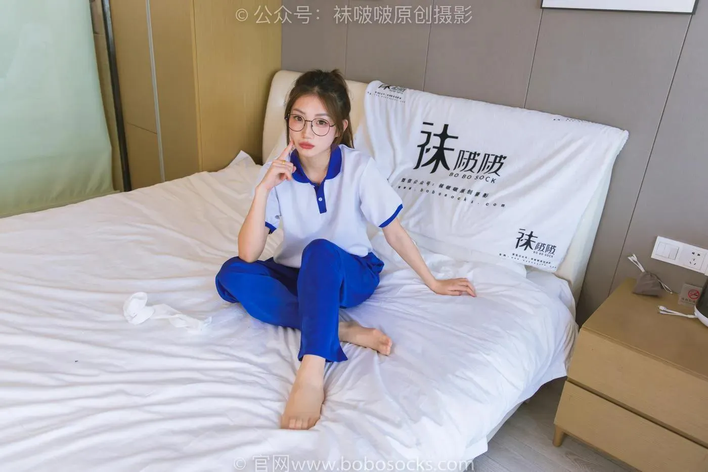 [BoBoSocks袜啵啵]NO.193 小沫-贝壳头板鞋、白棉袜、肉丝、校服裤里丝 [140P]插图3